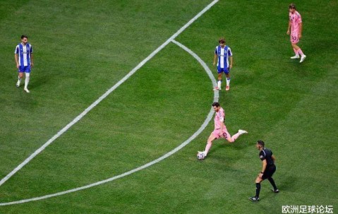 爱游戏app - 梅西爆冷击败澳大利亚队，高光表现引爆全场！